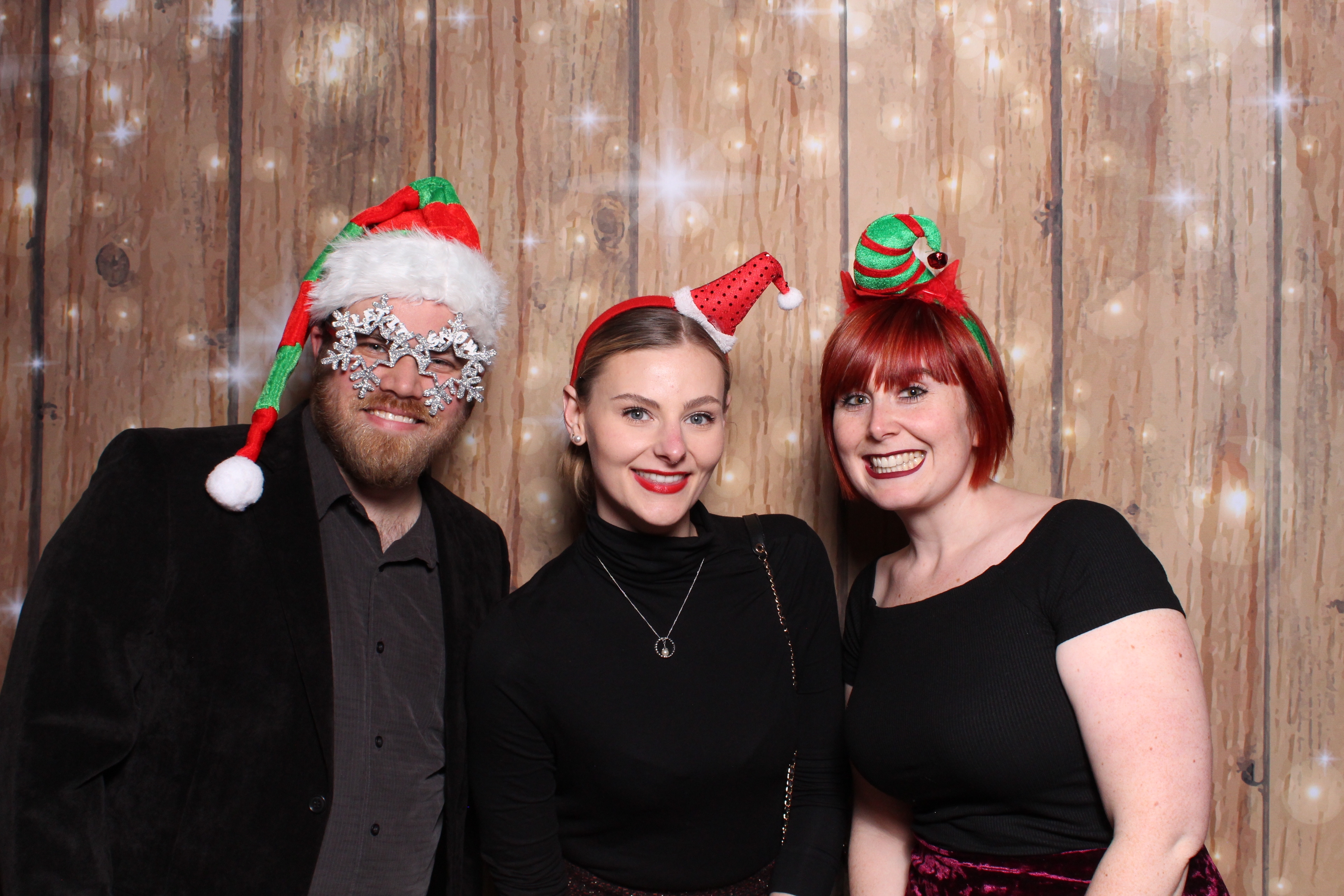 Tes Christmas party  | View more photos from the event at gallery.magicimages.uk/u/MagicImages/Tes-Christmas-party